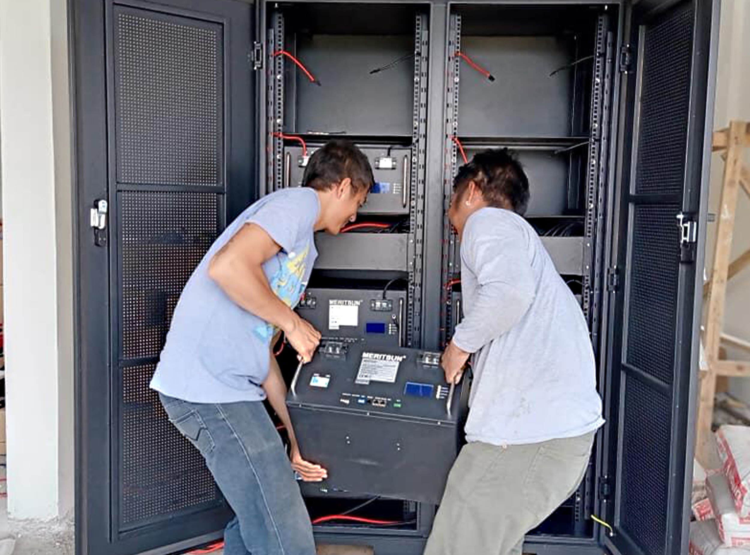 MERITSUN 50kWh LIFEPO4 BATTERY FOR HYBRID SOLAR SYSTEM IN THAILAND